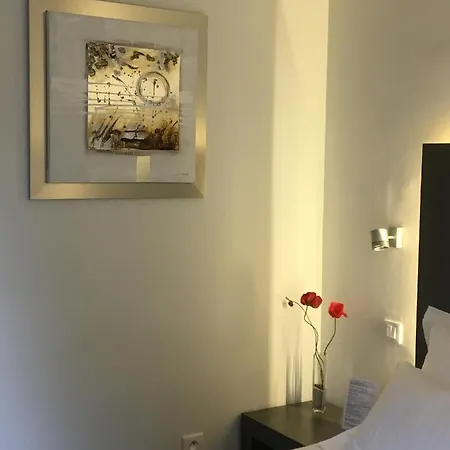 Relais De Moussidiere 4*