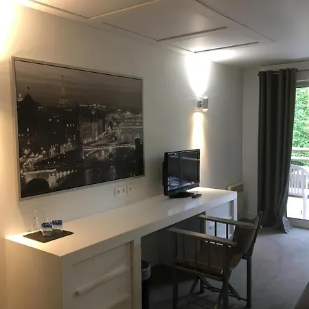 Relais De Moussidiere Hotel 4*
