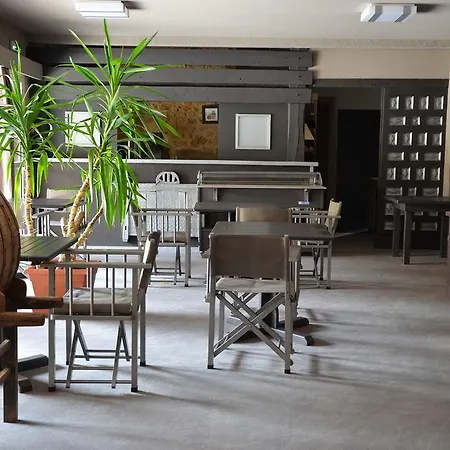 Relais De Moussidiere Hotel