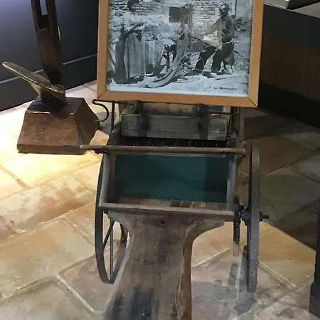 Relais De Moussidière Hotel